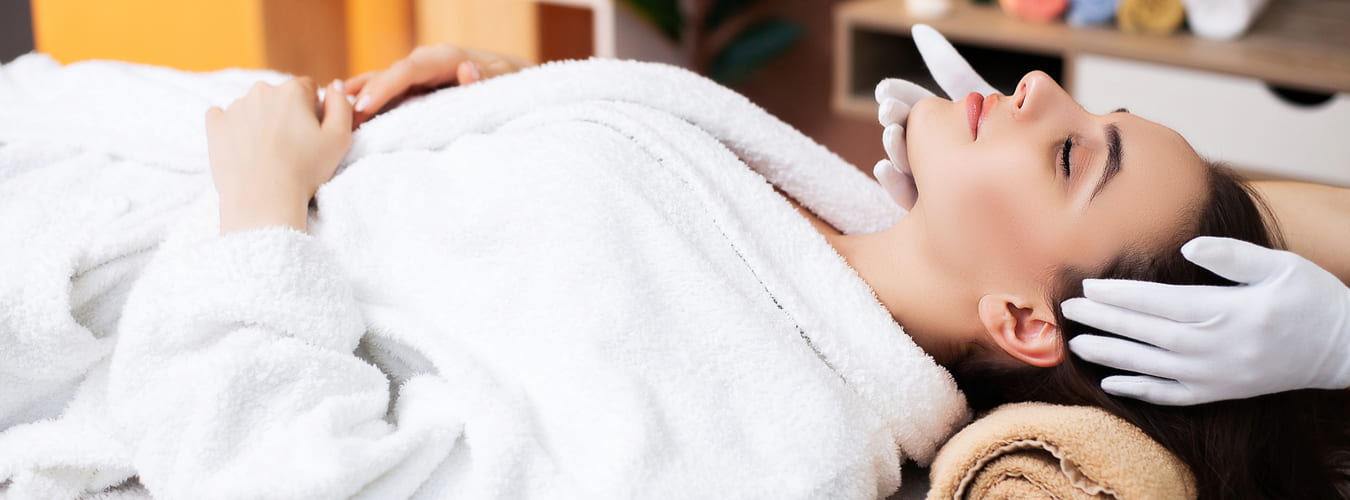 Miss Nails Salon in Spartanburg, SC 29307
